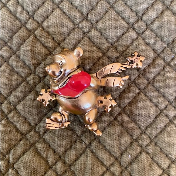 5 Vintage Winnie The Pooh Brooch - Picture 3 of 6